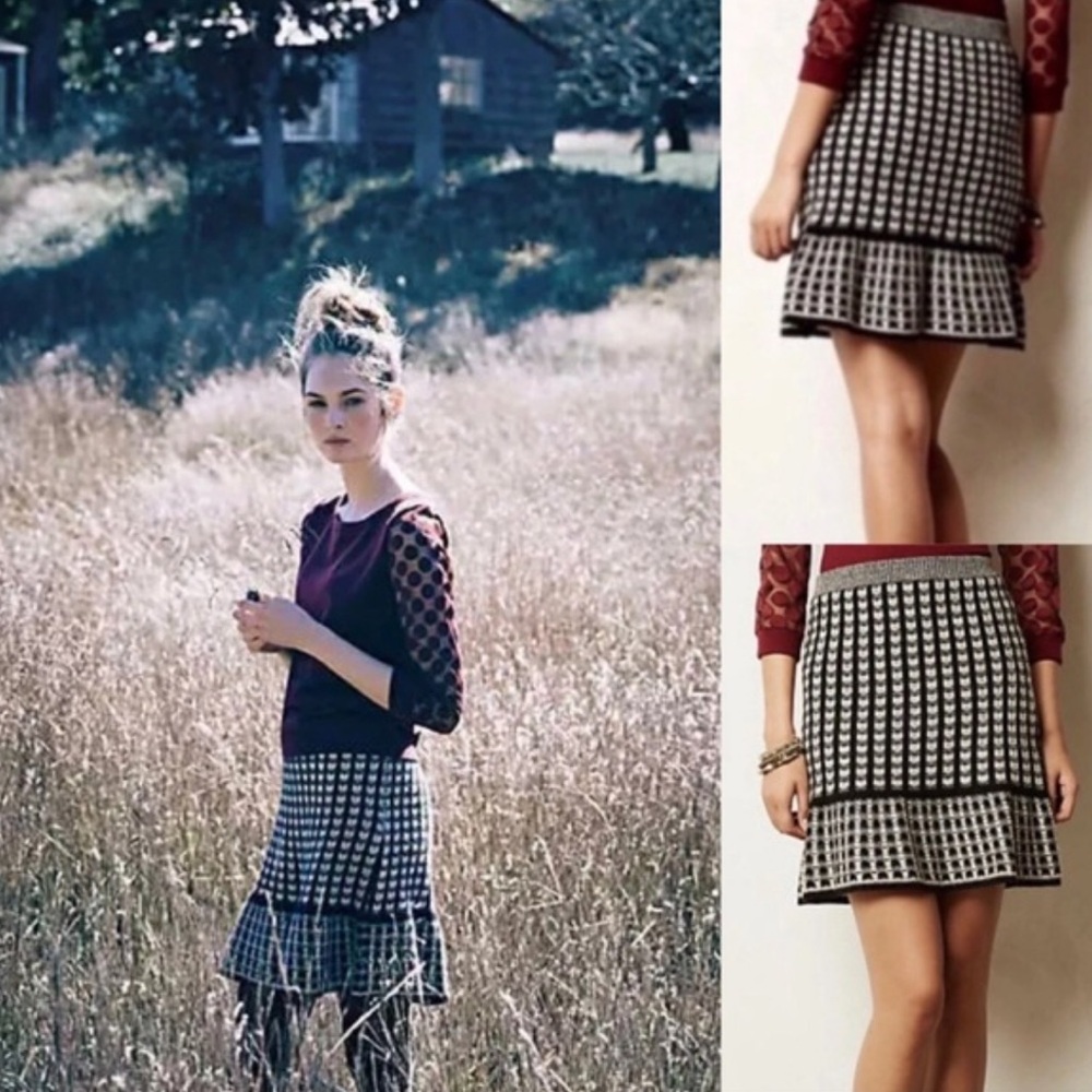 Anthropology Sparrow Serissa Black/White Contrast Knit Ruffled Mini Skirt M EUC